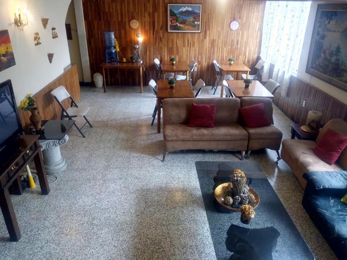 Hostal Los Volcanes Guatemala City Exterior foto