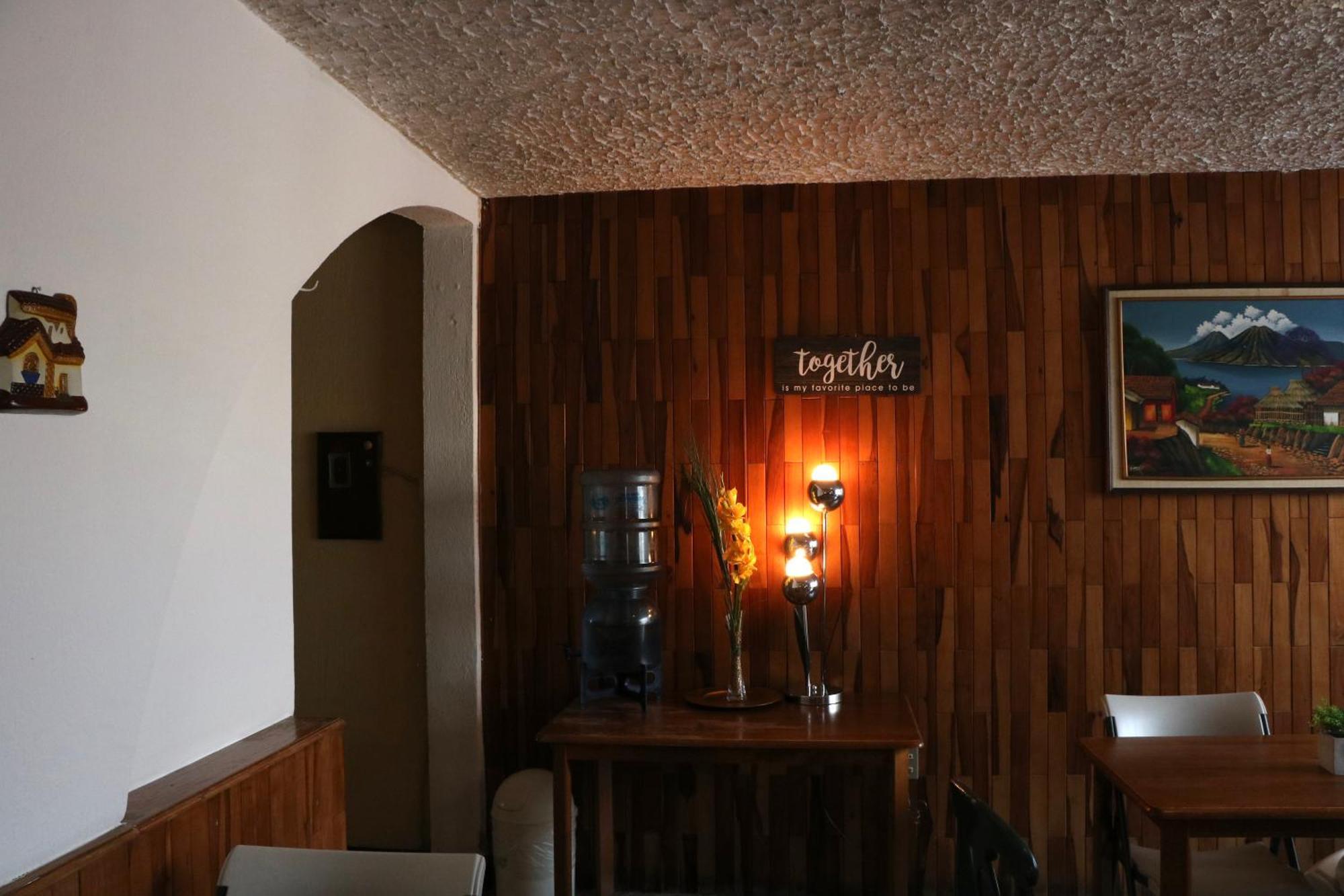 Hostal Los Volcanes Guatemala City Exterior foto